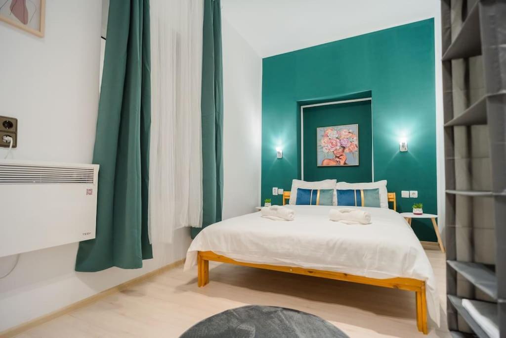 Appartamento Hacienda Smardan - Old Town Studio Hideout Bucarest Esterno foto